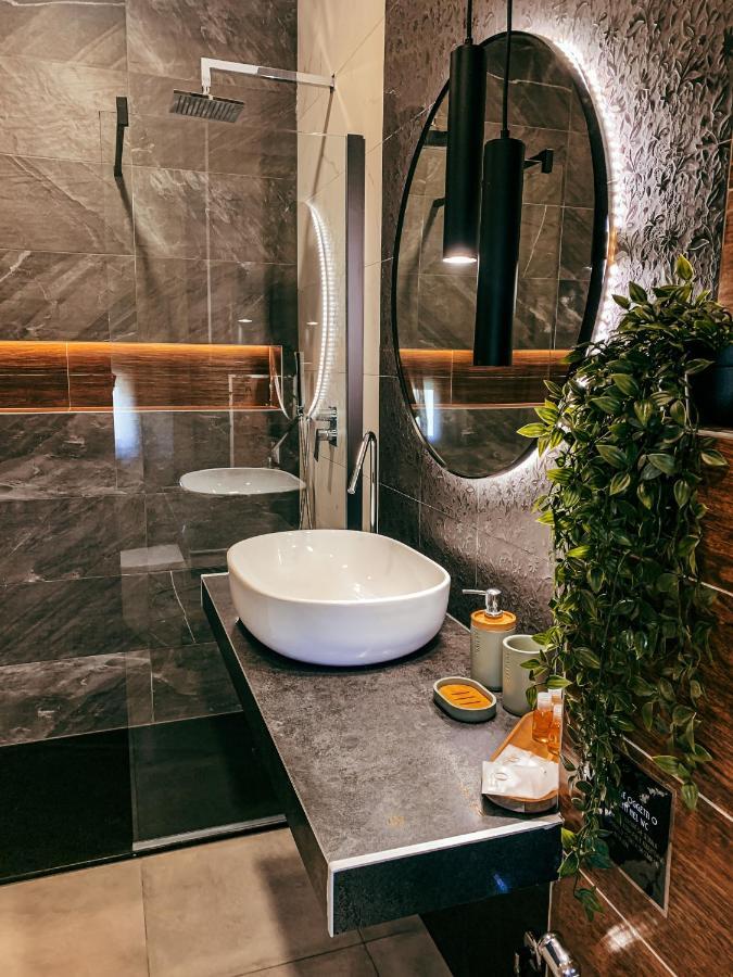 B&B Salus Civico 23 Reggio nell'Emilia Buitenkant foto